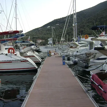 Skorpios بيت للعطل