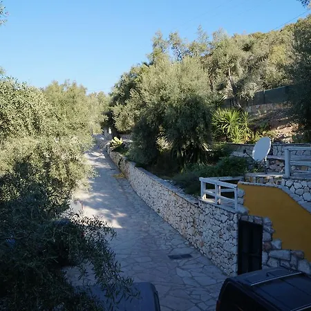 Skorpios * Vasiliki